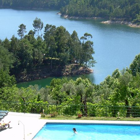 Hotel Lagoa Azul Do Герес Екстериор снимка