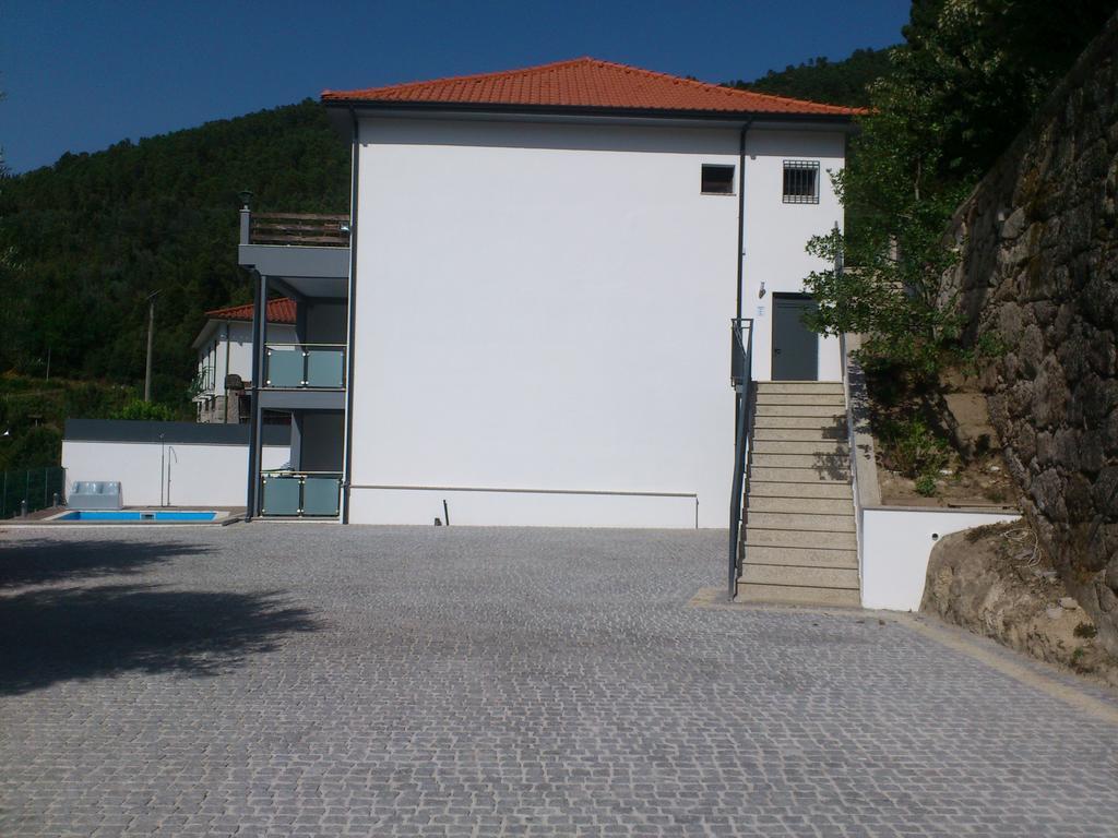 Hotel Lagoa Azul Do Герес Стая снимка